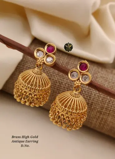 Brass Highgold Antique Earrings M4